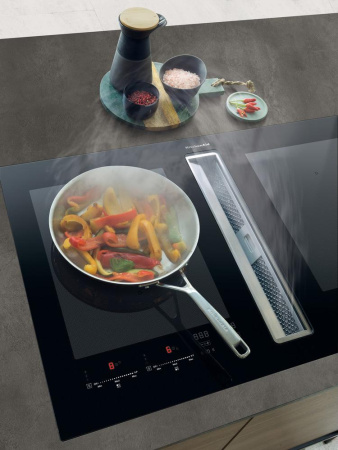 Кухонная вытяжка KitchenAid Kewvp 80010