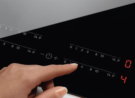 Варочная поверхность Electrolux IPE 6453WF