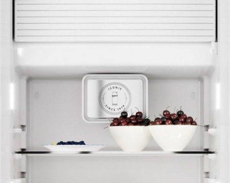 Холодильник KitchenAid KCFME 60150R