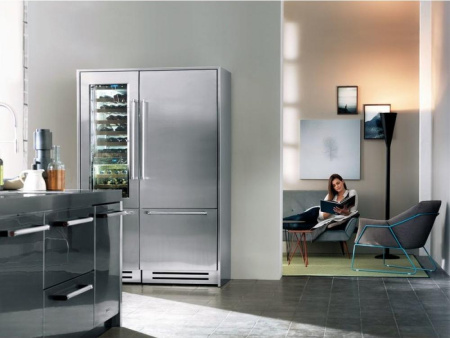 Холодильник KitchenAid KCZWX 20600R